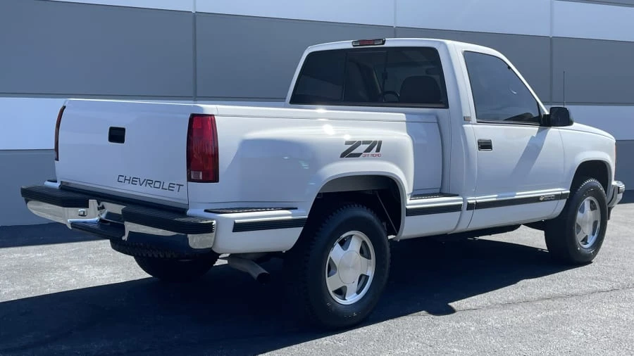 1996 Chevrolet C/K 4th Gen - Image 3 of 31
