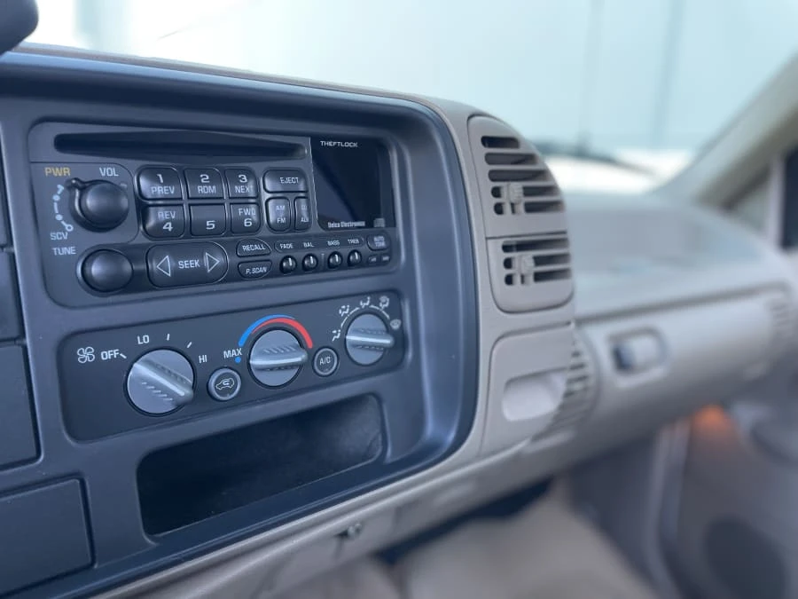 1996 Chevrolet C/K 4th Gen - Image 24 of 31