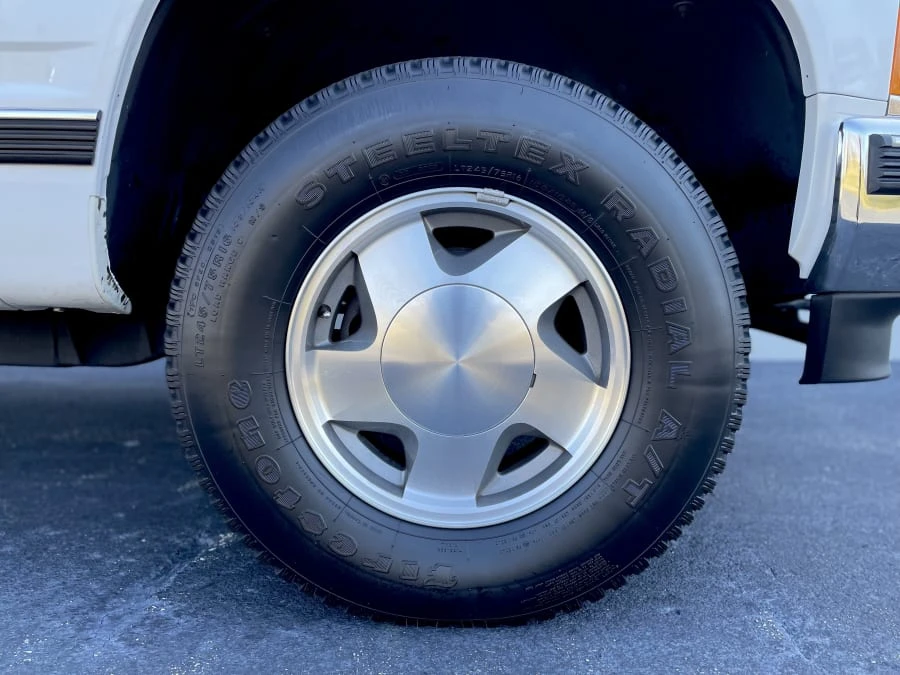 1996 Chevrolet C/K 4th Gen - Image 6 of 31