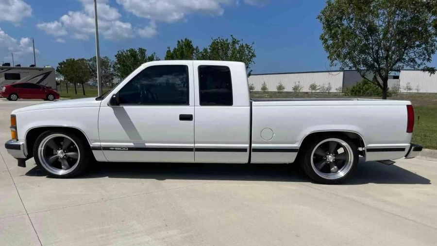 1996 Chevrolet C/K 4th Gen - Image 2 of 31