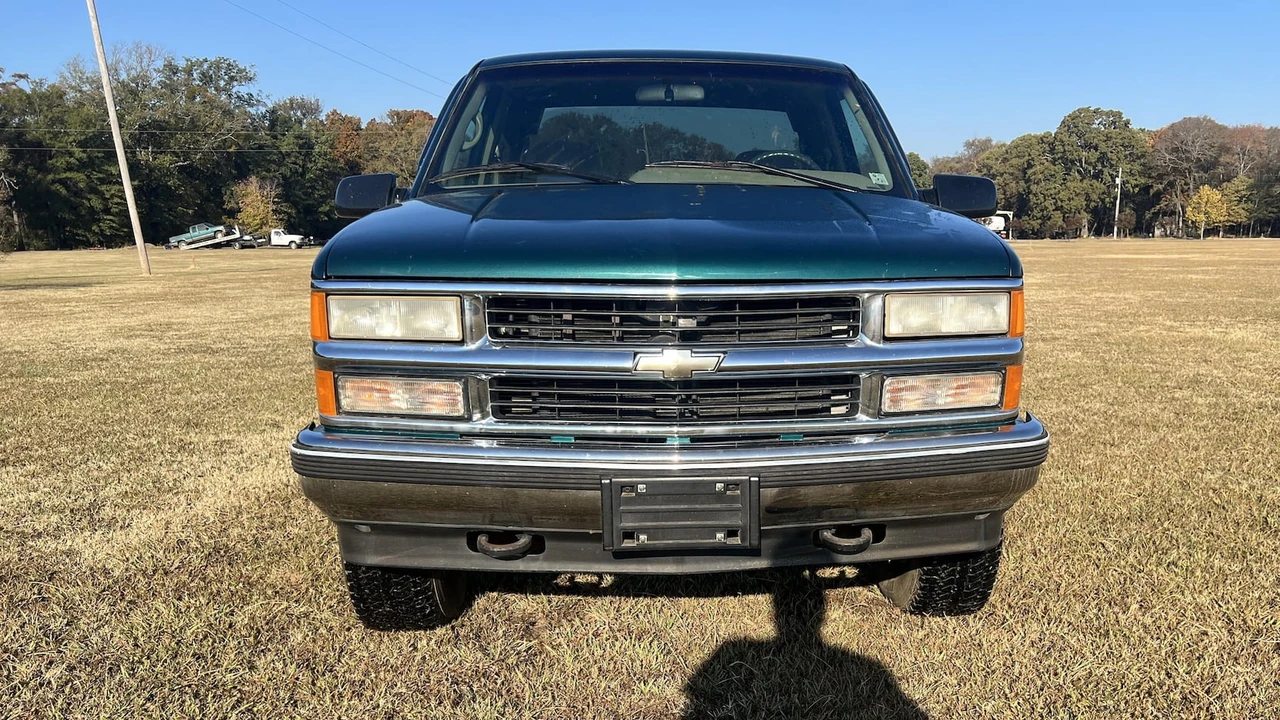 1996 Chevrolet C/K 4th Gen - Image 2 of 6
