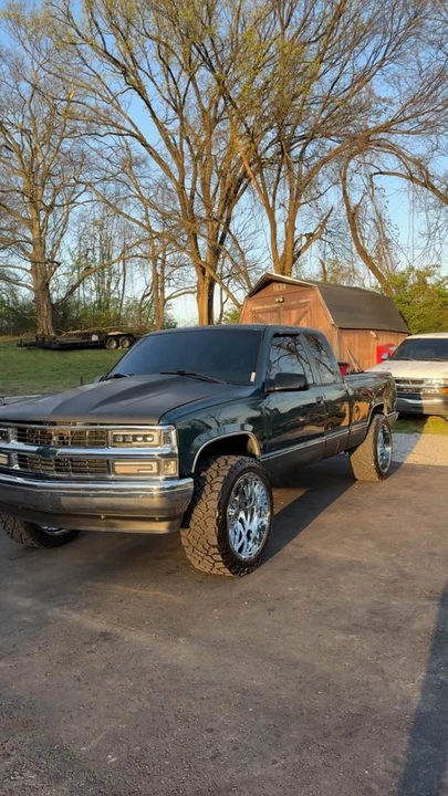 1996 Chevrolet C/K 4th Gen - Image 2 of 9