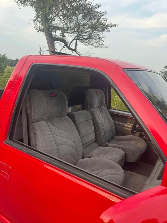 1996 Chevrolet C/K 4th Gen - Image 8 of 12