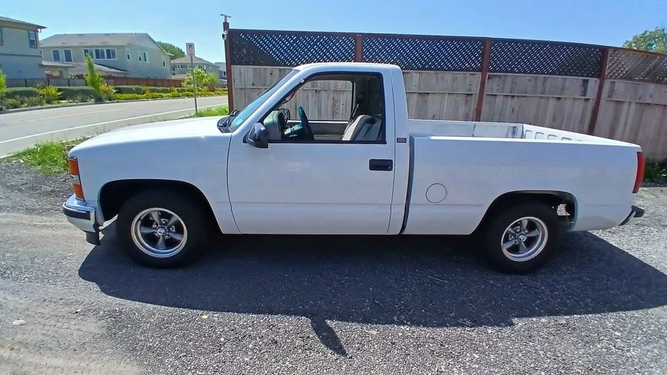 1996 Chevrolet C/K 4th Gen - Image 6 of 11