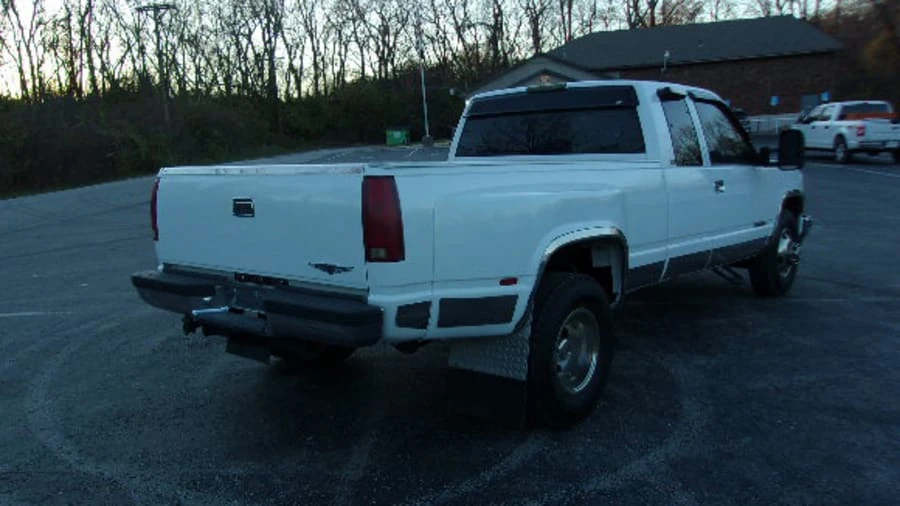 1996 Chevrolet C/K 4th Gen - Image 2 of 11