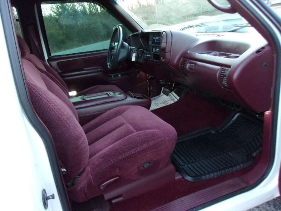 1996 Chevrolet C/K 4th Gen - Image 10 of 11