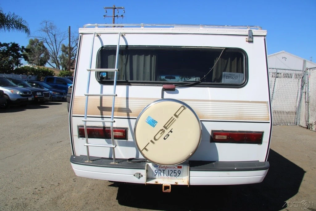 1996 Chevrolet Astro - Image 7 of 21