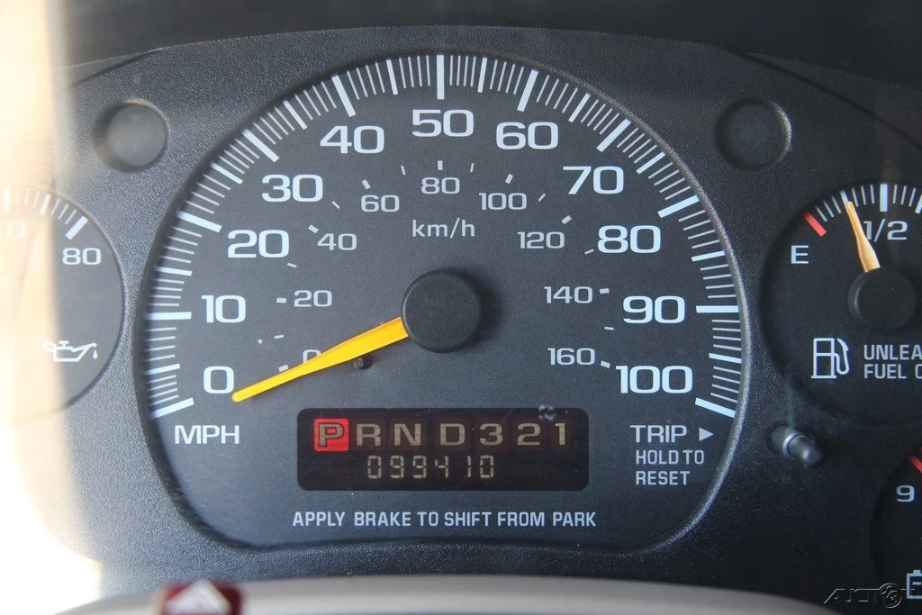 1996 Chevrolet Astro - Image 18 of 21