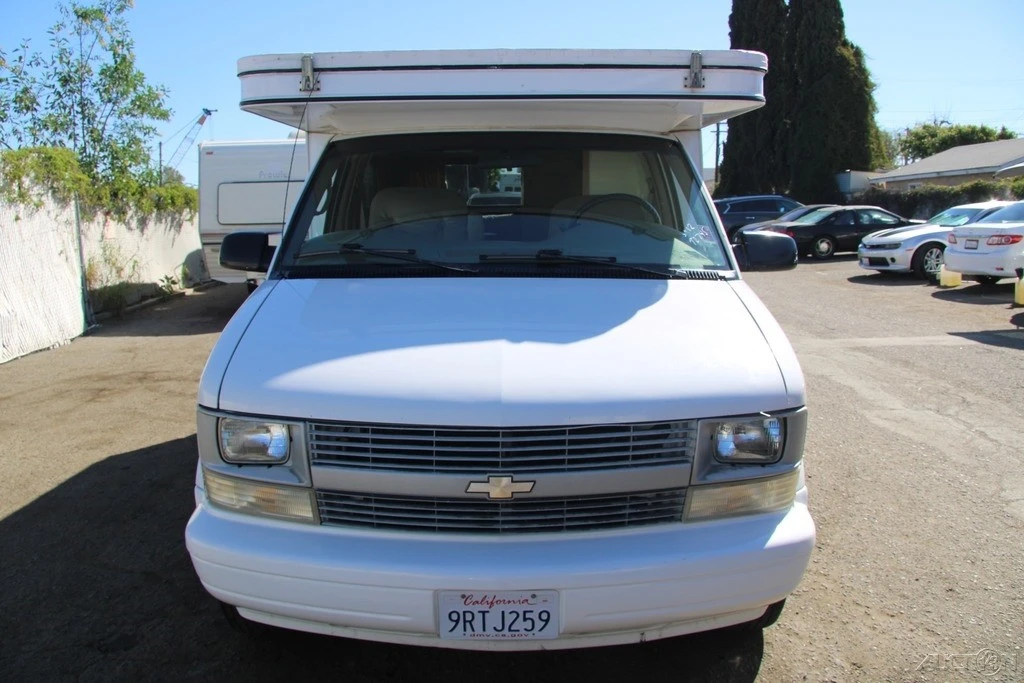 1996 Chevrolet Astro - Image 12 of 21
