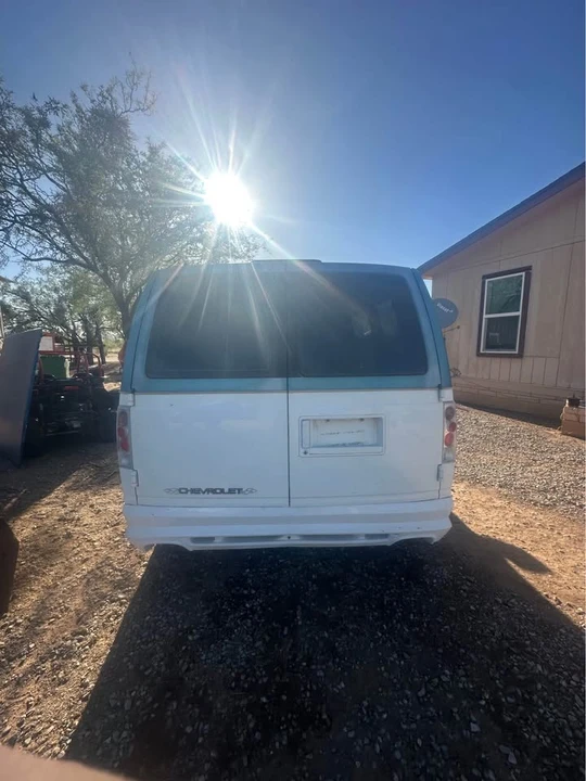 1996 Chevrolet Astro - Image 12 of 16
