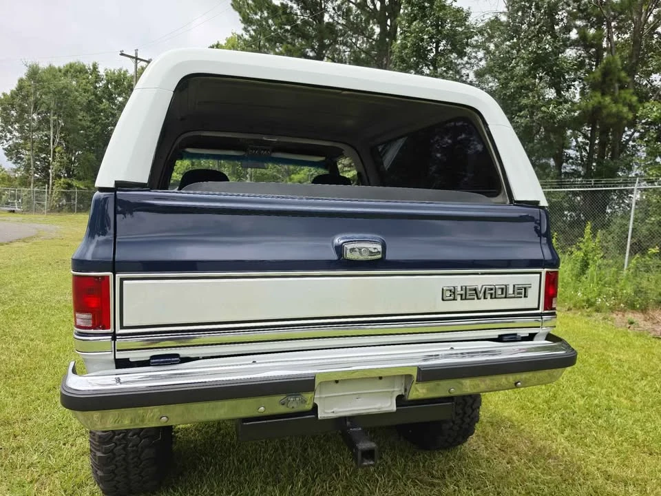 1996 Chevrolet K5 Blazer - Image 17 of 20