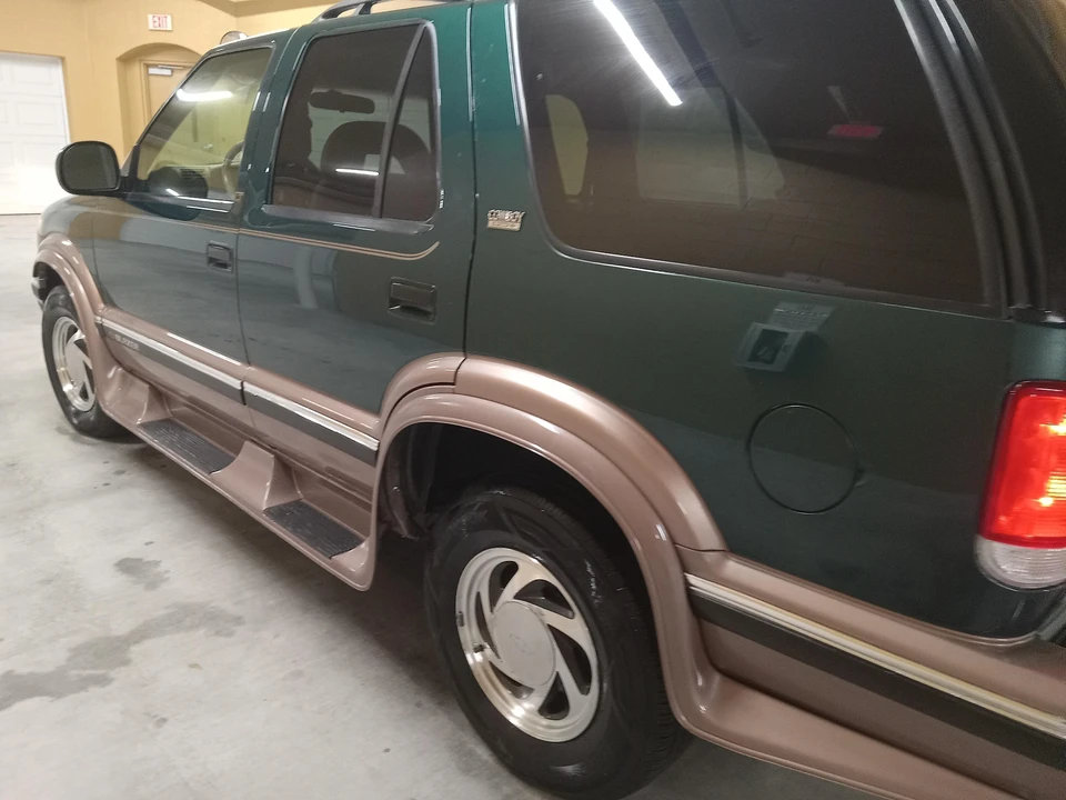 1996 Chevrolet S-10 Blazer 2nd Gen - Image 17 of 31