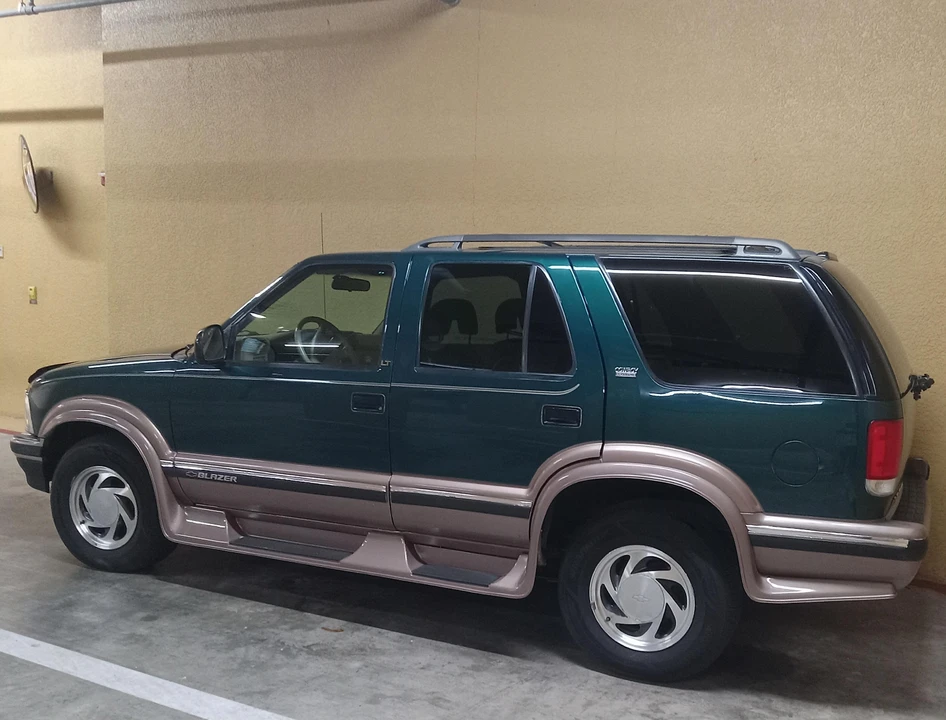 1996 Chevrolet S-10 Blazer 2nd Gen - Image 8 of 31