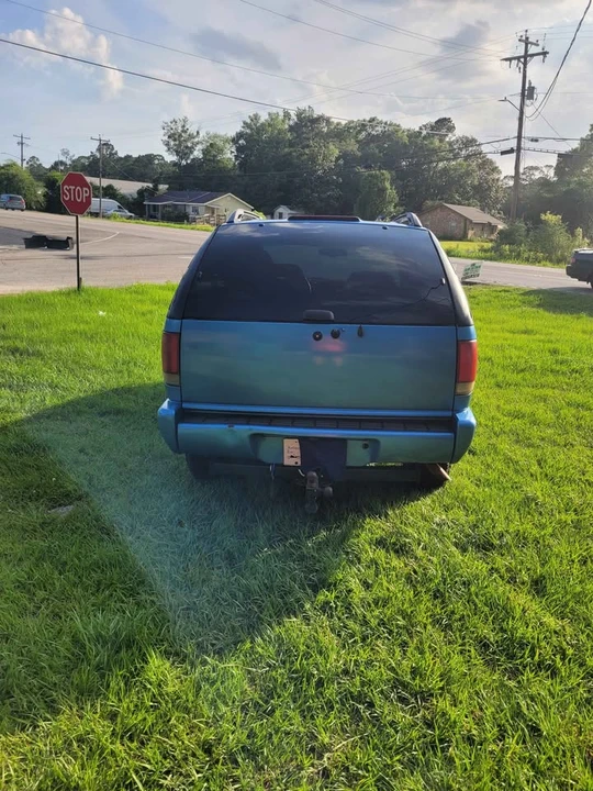 1996 Chevrolet S-10 Blazer 2nd Gen - Image 4 of 10