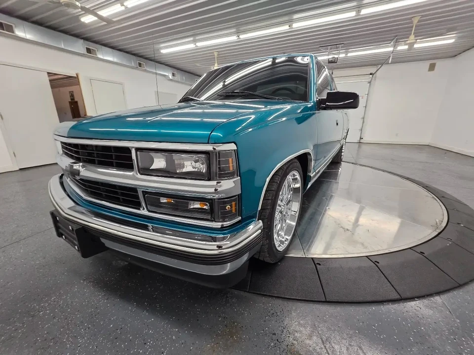 1996 Chevrolet C/K 4th Gen - Image 2 of 31
