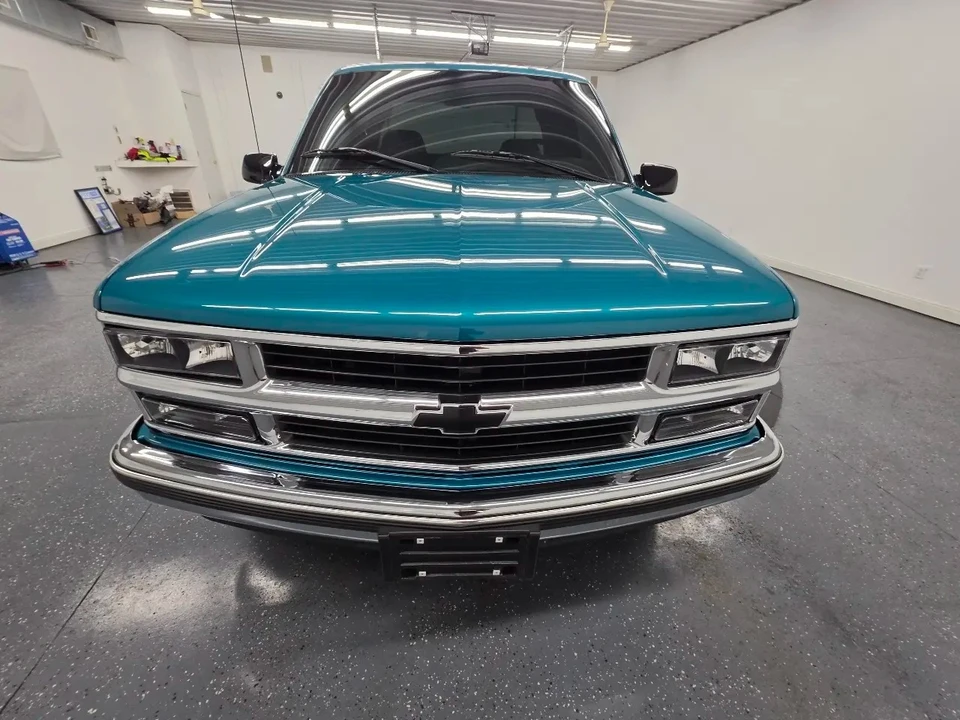 1996 Chevrolet C/K 4th Gen - Image 5 of 31
