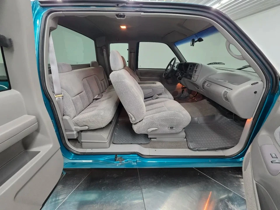 1996 Chevrolet C/K 4th Gen - Image 22 of 31