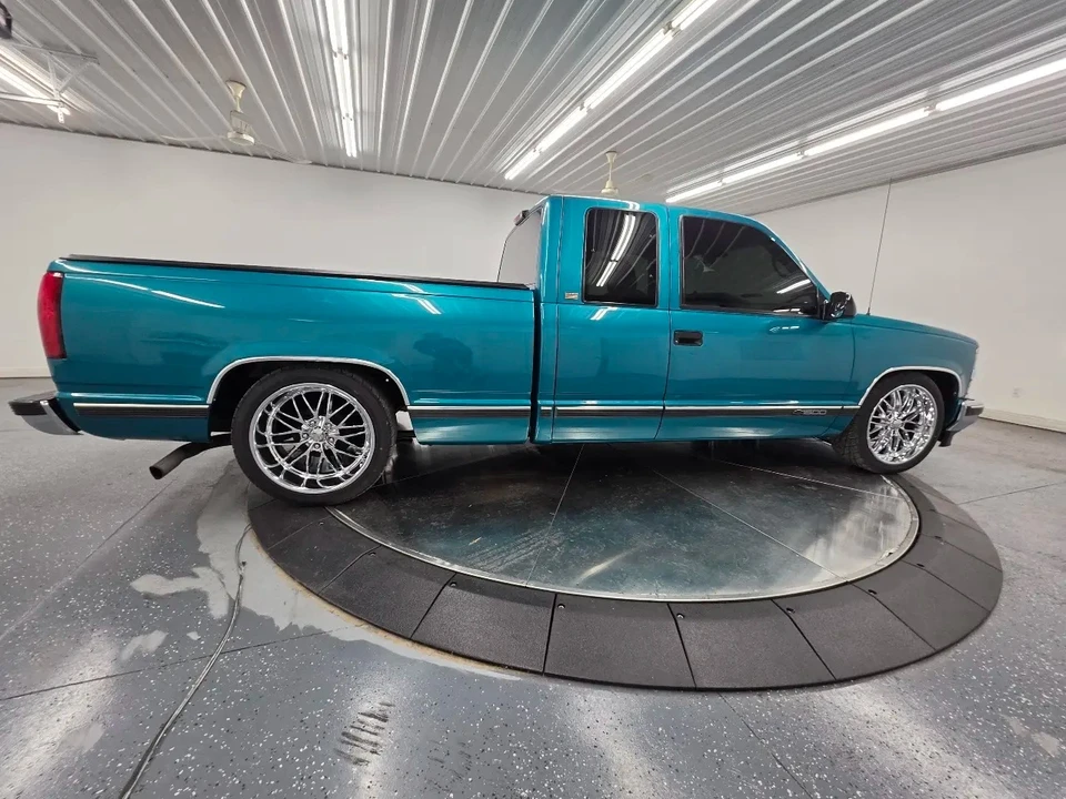 1996 Chevrolet C/K 4th Gen - Image 10 of 31