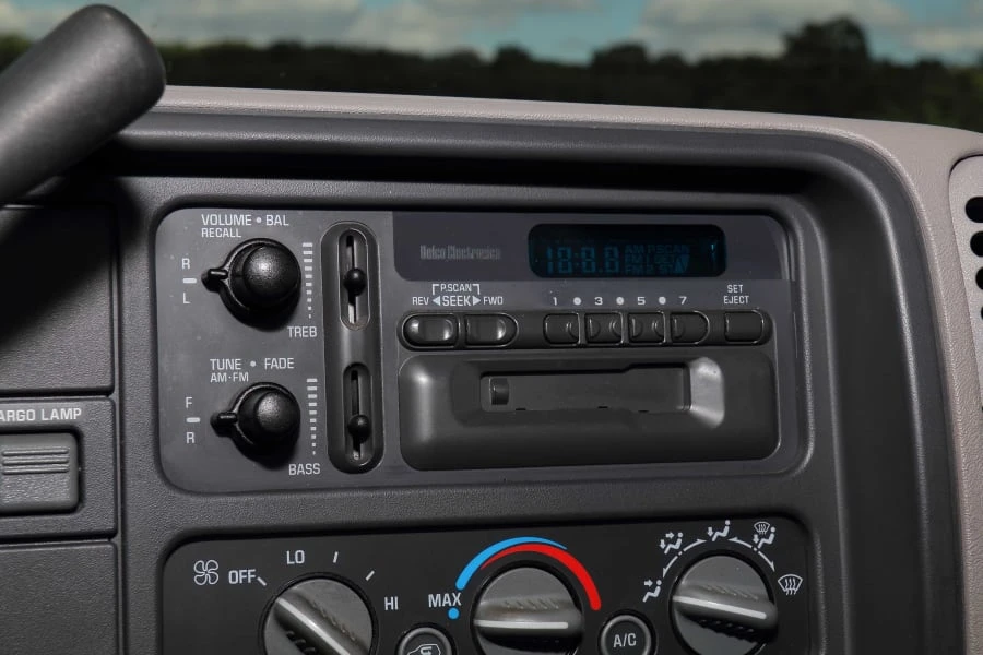 1996 Chevrolet C/K 4th Gen - Image 17 of 28