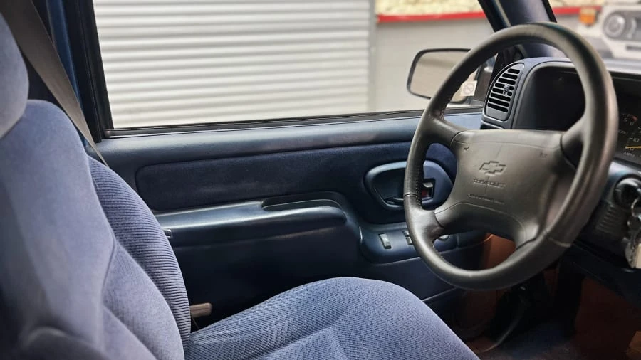 1996 Chevrolet C/K 4th Gen - Image 5 of 17