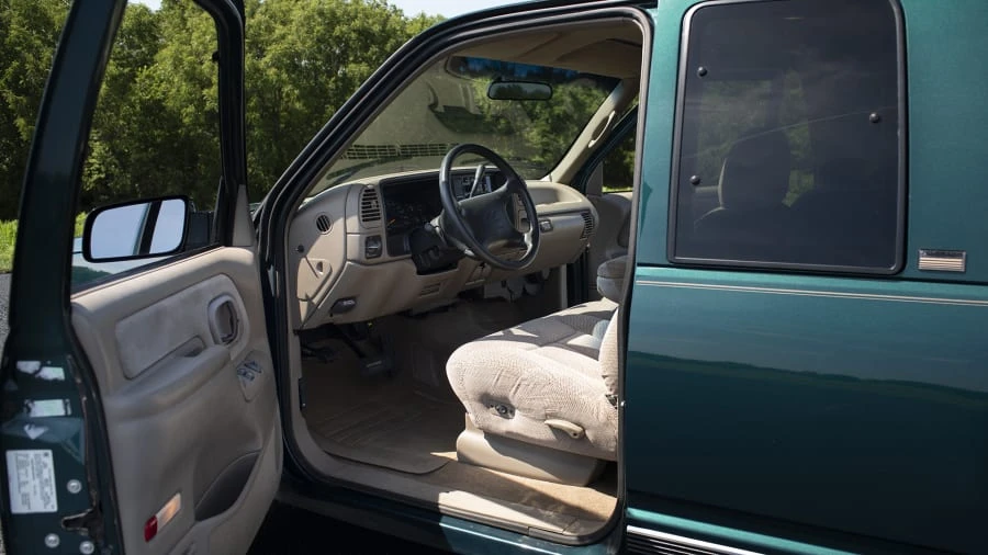 1996 Chevrolet C/K 4th Gen - Image 4 of 12