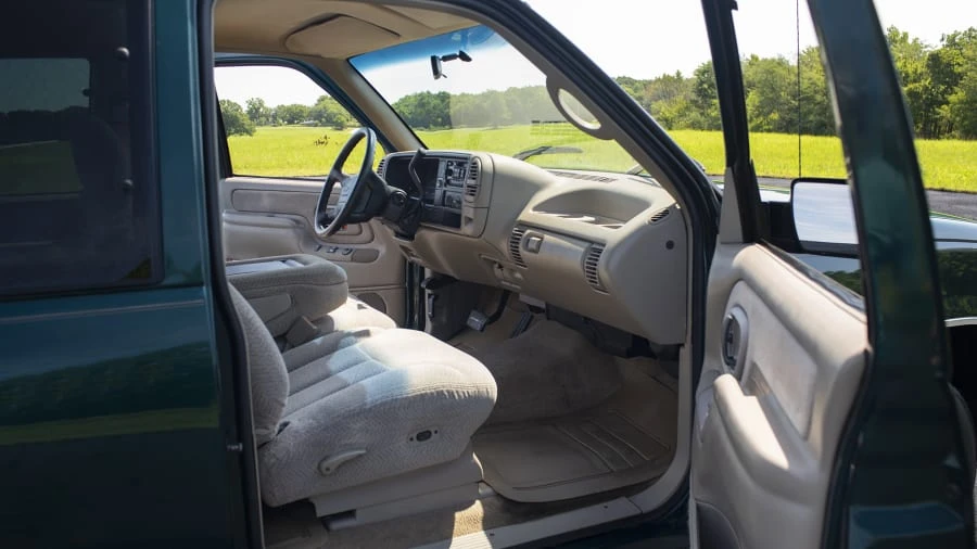 1996 Chevrolet C/K 4th Gen - Image 5 of 12