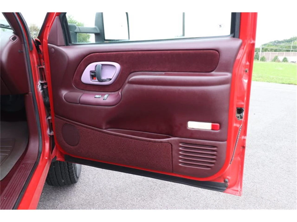 1996 Chevrolet C/K 4th Gen - Image 21 of 31