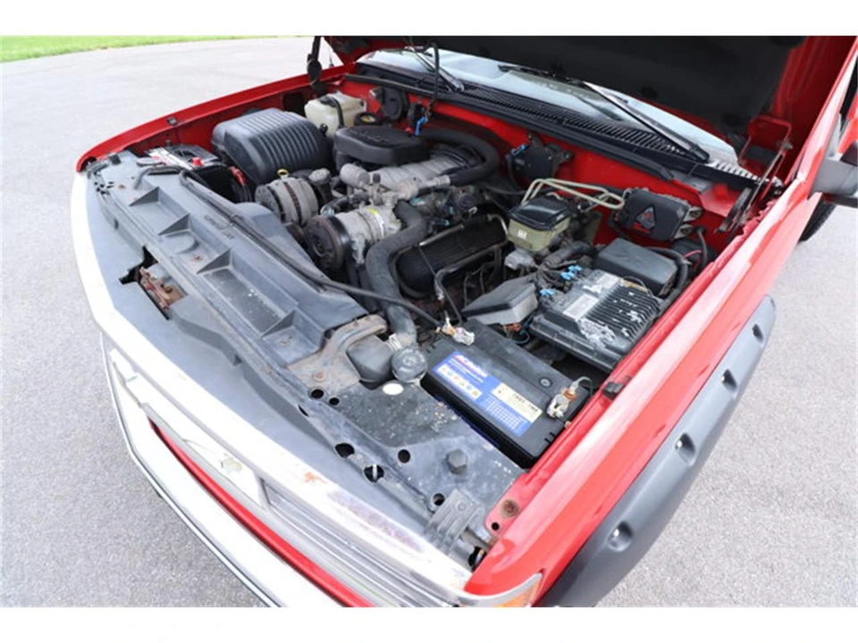 1996 Chevrolet C/K 4th Gen - Image 25 of 31