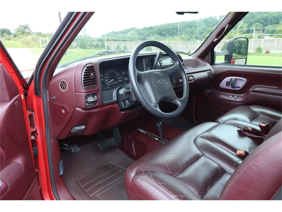 1996 Chevrolet C/K 4th Gen - Image 8 of 31