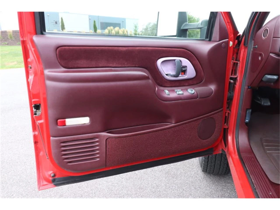 1996 Chevrolet C/K 4th Gen - Image 20 of 31