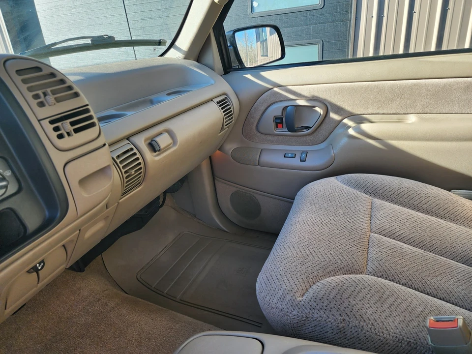 1996 Chevrolet C/K 4th Gen - Image 17 of 21