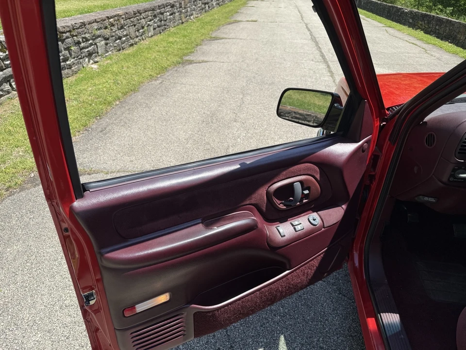 1996 Chevrolet C/K 4th Gen - Image 16 of 27