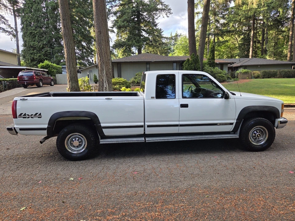 1996 Chevrolet C/K 4th Gen - Image 2 of 29