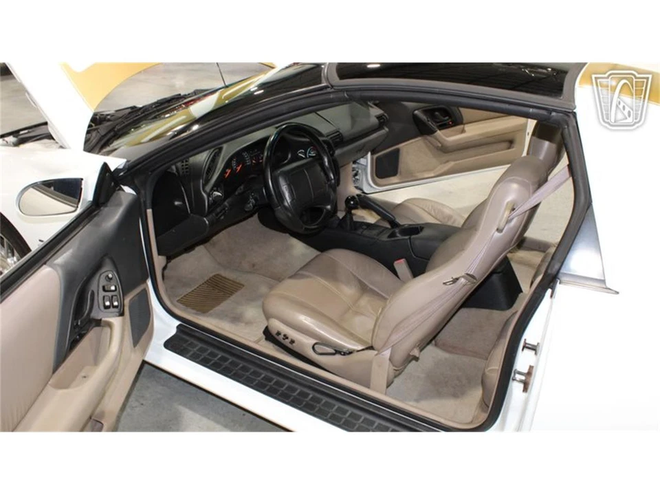 1996 Chevrolet Camaro 4th Gen - Image 2 of 31