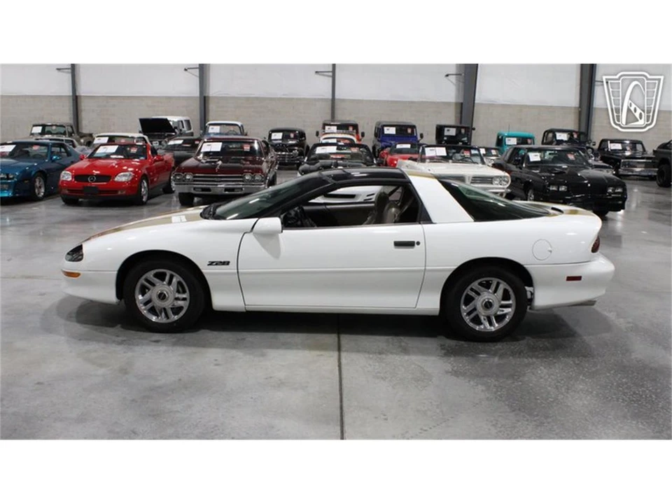 1996 Chevrolet Camaro 4th Gen - Image 23 of 31
