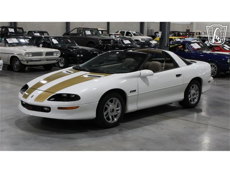 1996 Chevrolet Camaro 4th Gen - Image 8 of 31