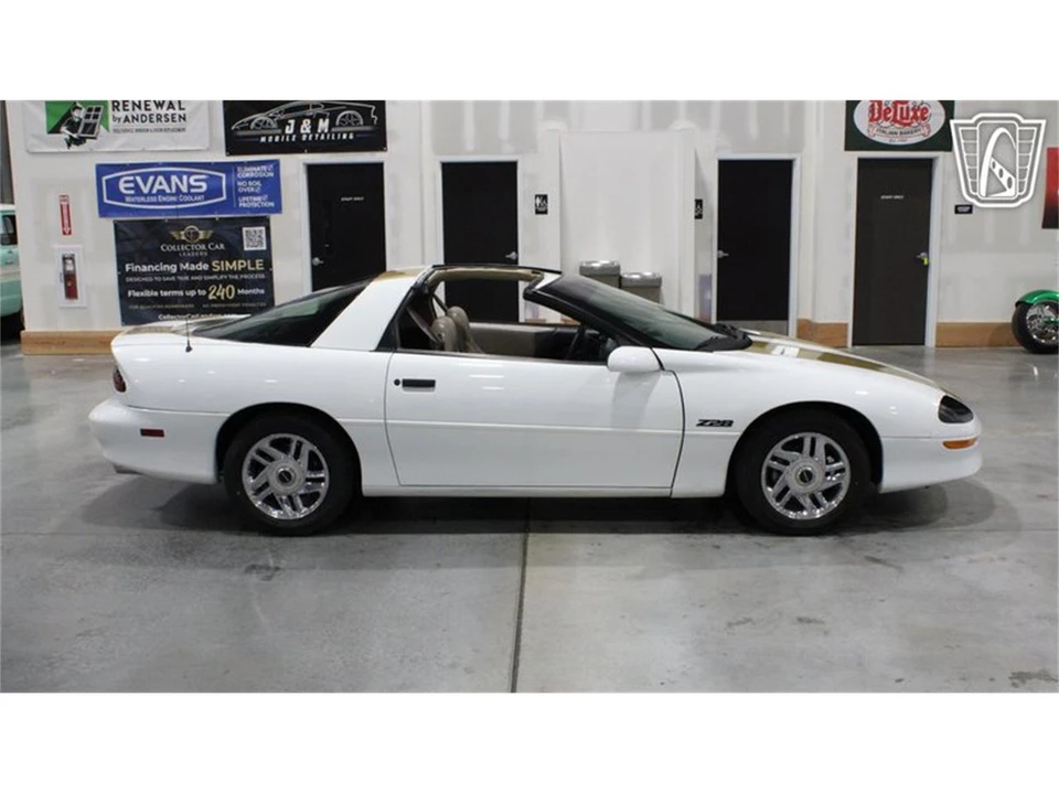 1996 Chevrolet Camaro 4th Gen - Image 13 of 31