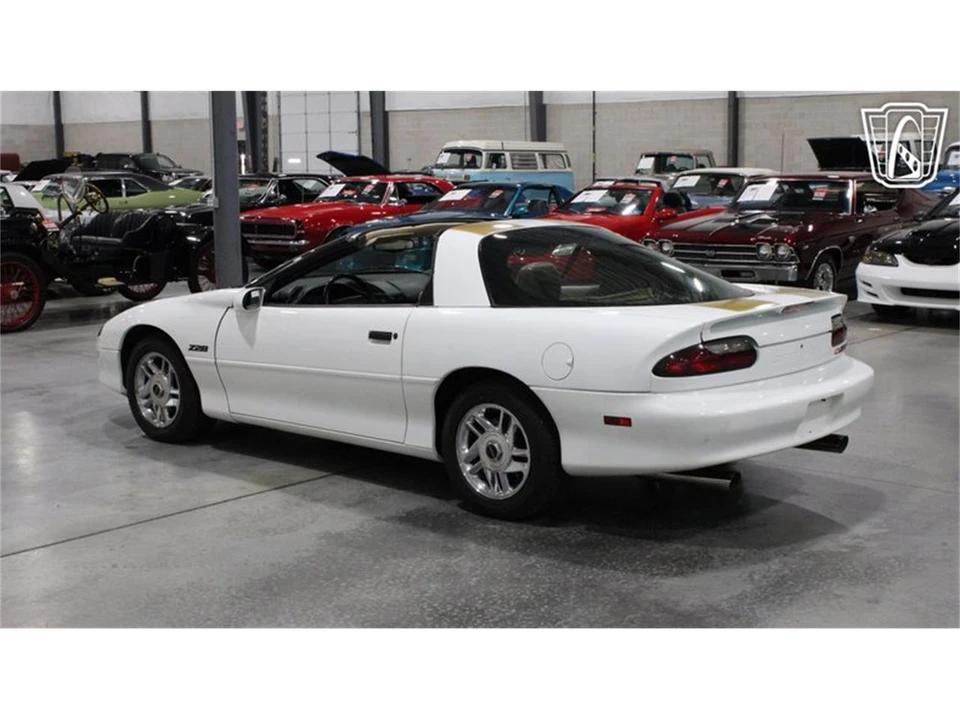 1996 Chevrolet Camaro 4th Gen - Image 10 of 31