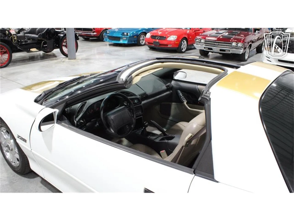 1996 Chevrolet Camaro 4th Gen - Image 18 of 31