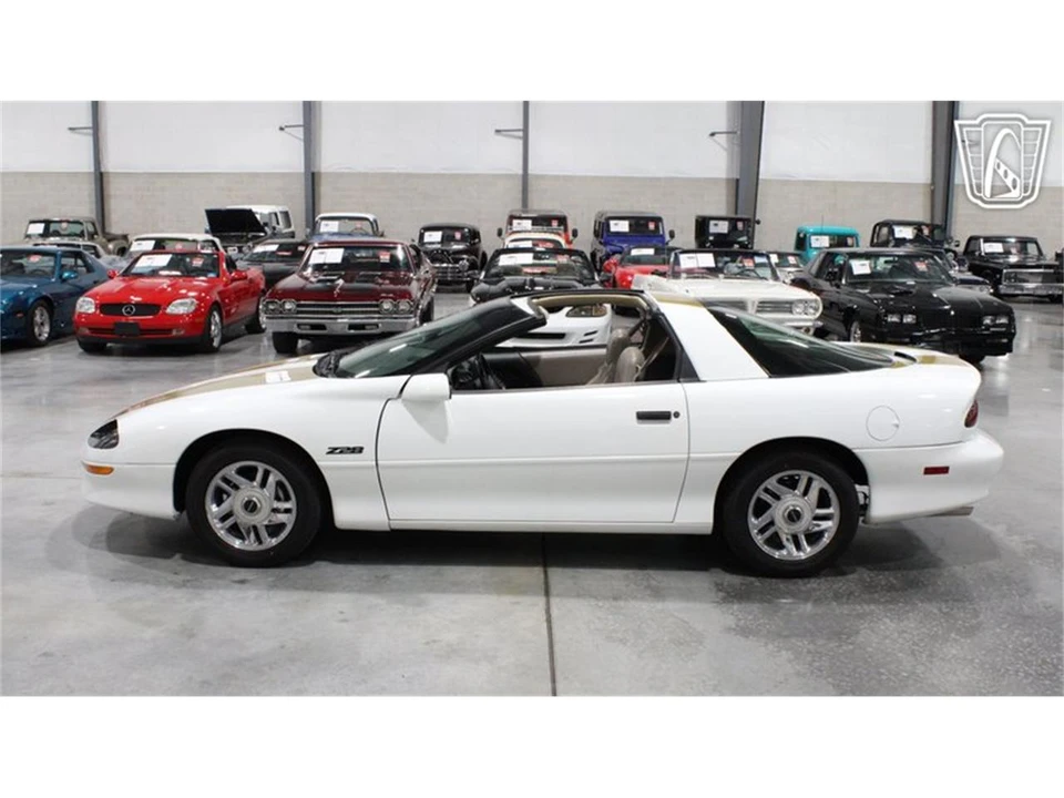 1996 Chevrolet Camaro 4th Gen - Image 9 of 31