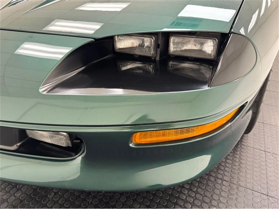 1996 Chevrolet Camaro 4th Gen - Image 11 of 31