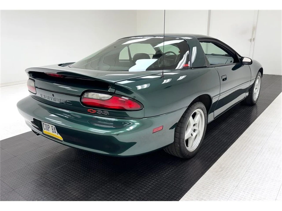 1996 Chevrolet Camaro 4th Gen - Image 5 of 31