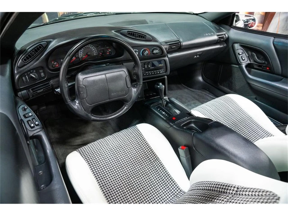 1996 Chevrolet Camaro 4th Gen - Image 15 of 31