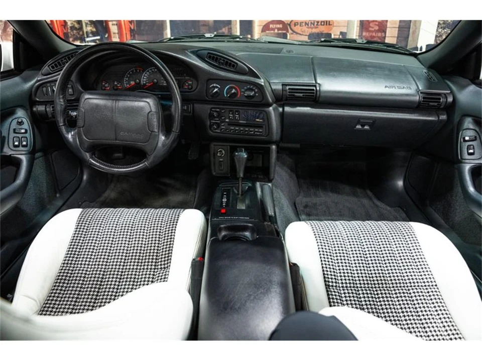 1996 Chevrolet Camaro 4th Gen - Image 19 of 31
