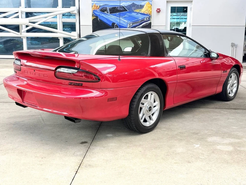 1996 Chevrolet Camaro 4th Gen - Image 6 of 31
