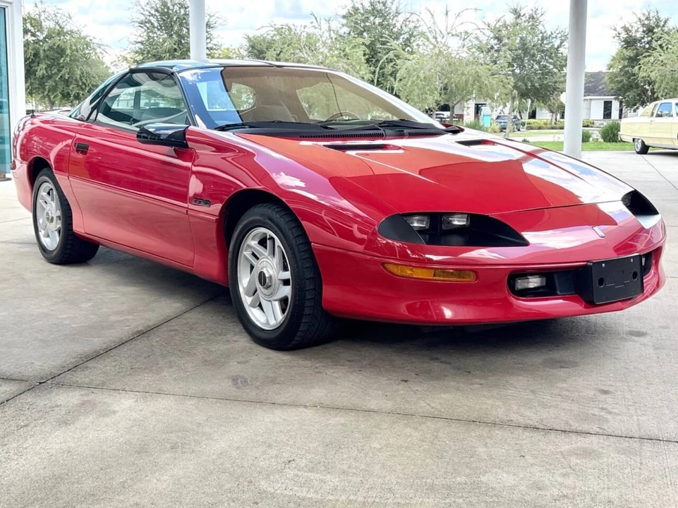 1996 Chevrolet Camaro 4th Gen - Image 4 of 31