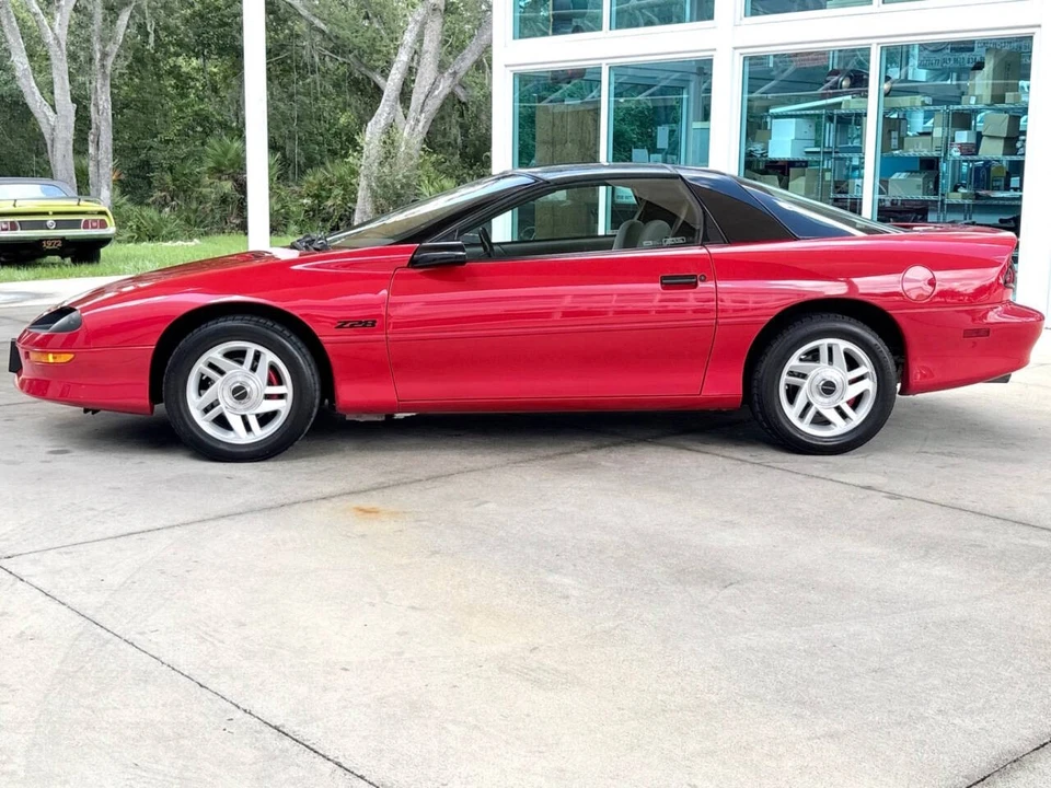 1996 Chevrolet Camaro 4th Gen - Image 10 of 31