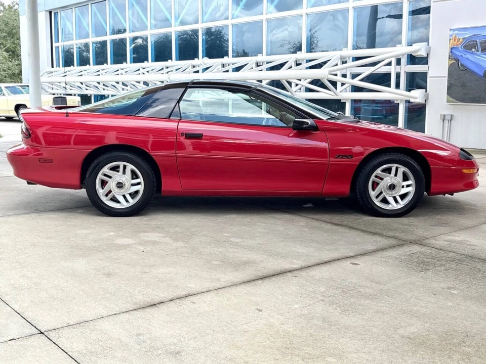 1996 Chevrolet Camaro 4th Gen - Image 5 of 31