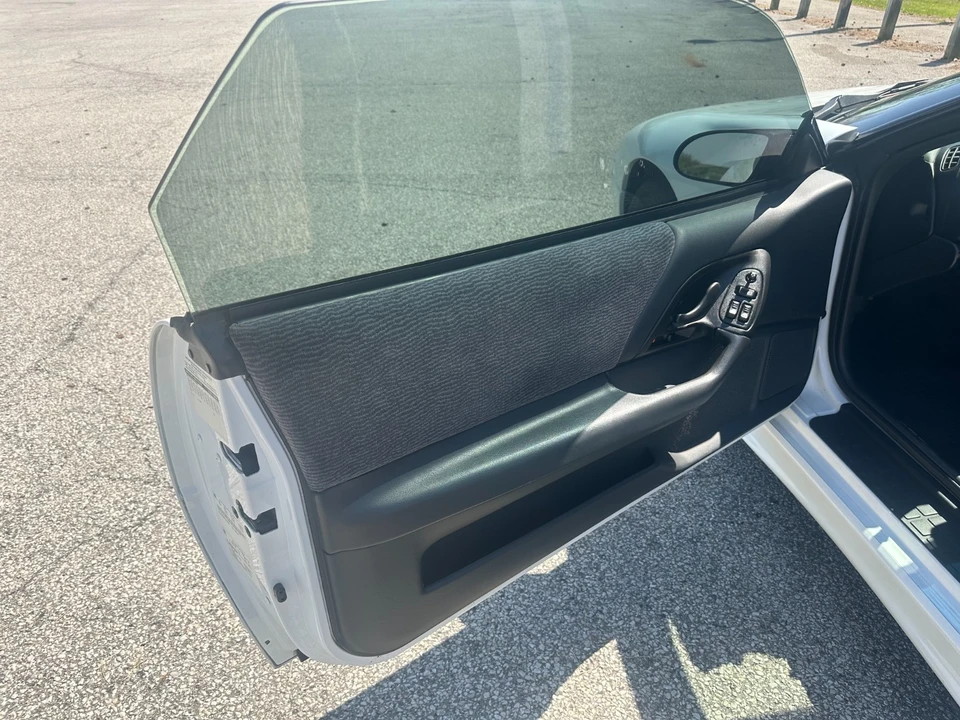 1996 Chevrolet Camaro 4th Gen - Image 9 of 21