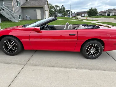 1996 Chevrolet Camaro Convertible 2D
